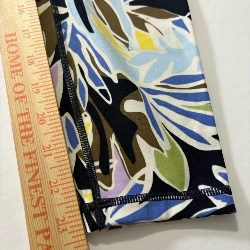 Sweaty Betty Power 7/8 Leggings in Green Paper Leaf Print. Nice Soft, Thick.